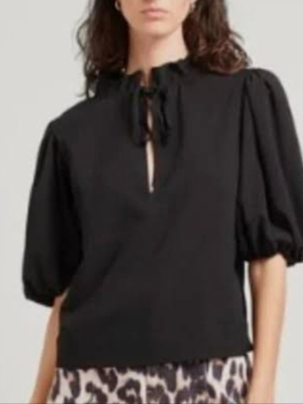 Ganni Black Blouse Ruffle Collar Puff Sleeve Oversize Flowy Top EU 36 US size 4
